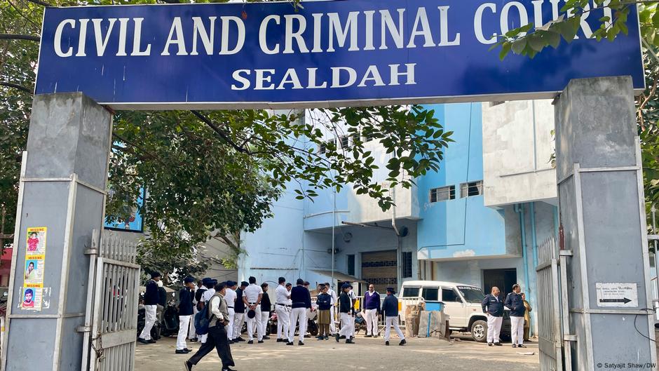 India: Court finds man guilty in hospital rape, murder case – DW – 01/18/2025