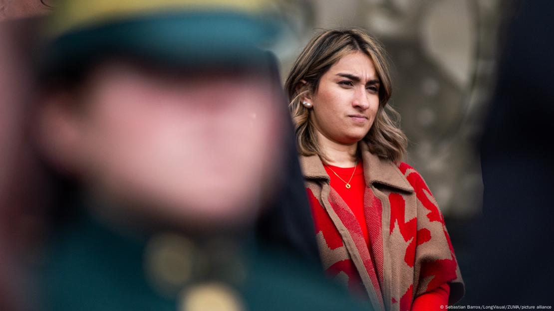 Según Sarabia, "la ciencia demostrará que la hoja de coca en sí no es perjudicial para la salud" Según Sarabia, "la ciencia demostrará que la hoja de coca en sí no es perjudicial para la salud"