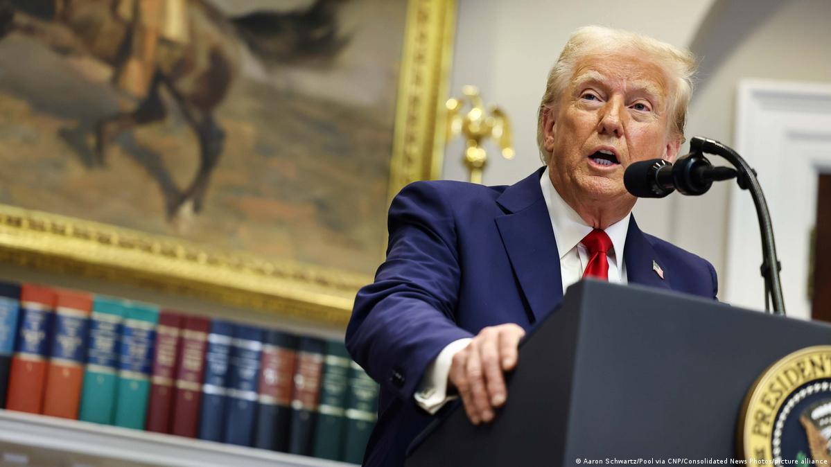 US updates: Trump calls on Putin to end war in Ukraine