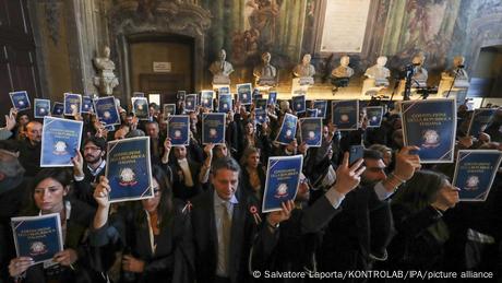 Ιταλία: Διαδηλώσεις δικαστών κατά της μεταρρύθμισης Μελόνι