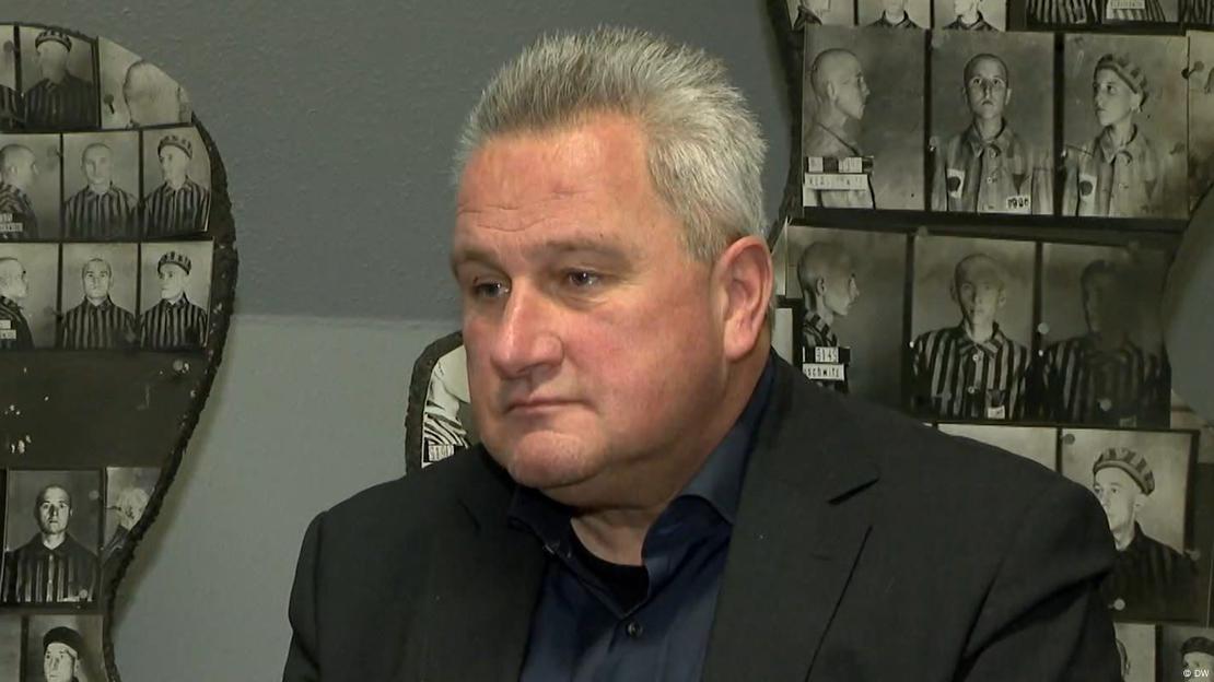 Jens Christian Wagner para portreteve me të burgosur e viktima të kampit Buchenwald