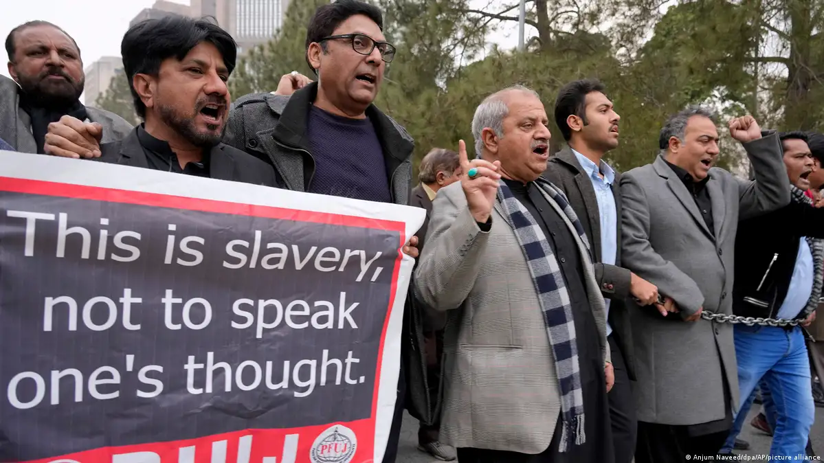 Pakistani journalist charged amid press freedom crackdown