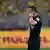 Fussball Schiedsrichter Felix Zwayer beim Spiel Borussia Dortmund vs. Eintracht Frankfurt. 2:0.