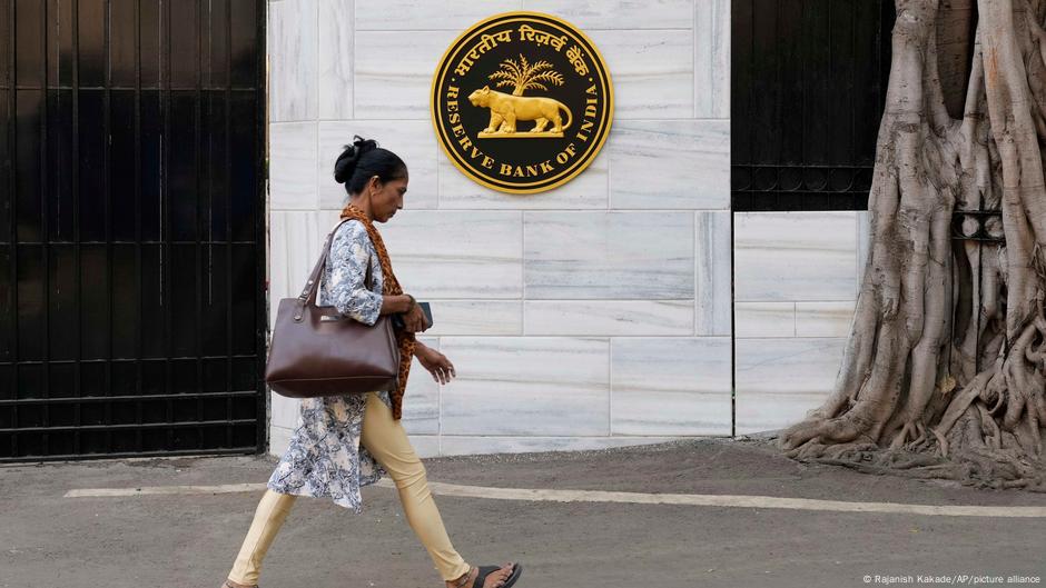 India central bank cuts interest rates amid easing inflation