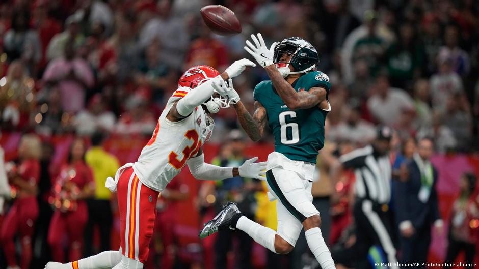 Super Bowl LIX — Eagles pull Chiefs apart in dominant win