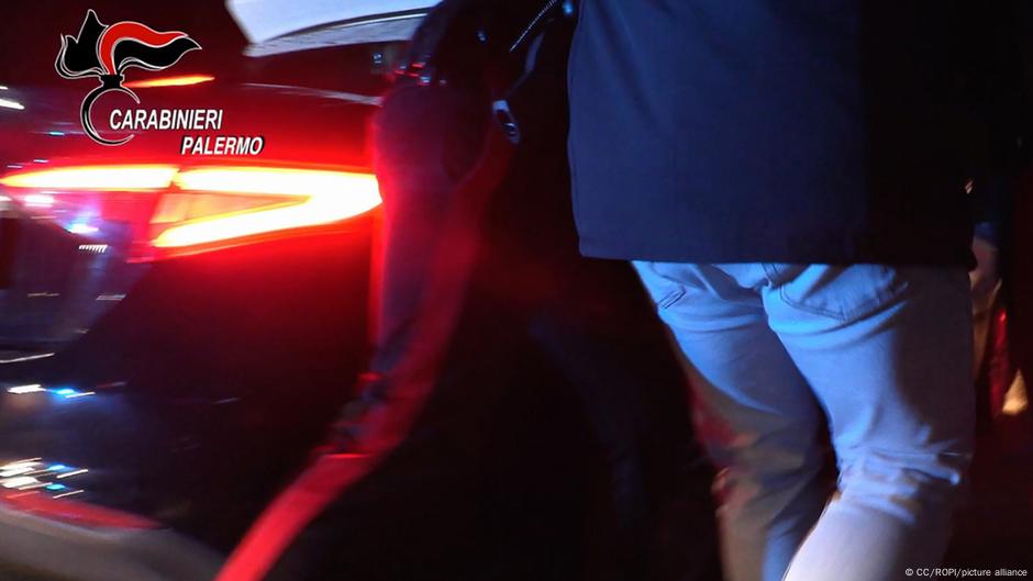 La Policía Italiana Detiene A 147 Miembros de la Mafia – DW – 11/02/2025