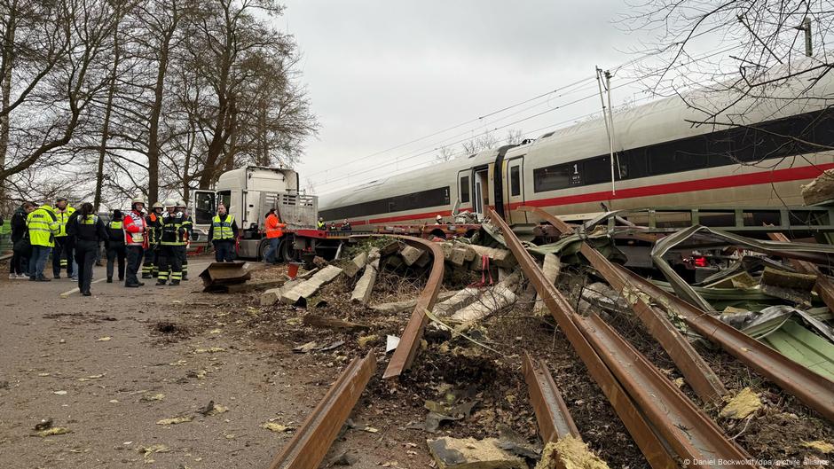 Germany: Train collides with truck in Hamburg, killing 1