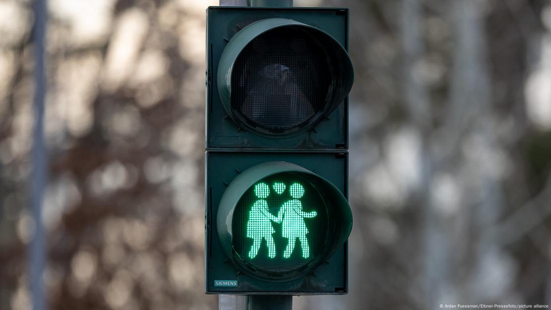 Los investigadores comprobaron que la Escala Valentine funcionó con igual eficacia tanto en hombres como en mujeres, aunque recomendaron precaución en casos de depresión grave. Los investigadores comprobaron que la Escala Valentine funcionó con igual eficacia tanto en hombres como en mujeres, aunque recomendaron precaución en casos de depresión grave.