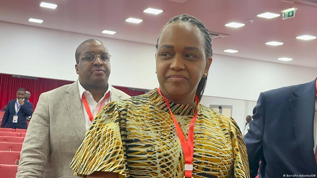 Mara Quiosa, vice-presidente do MPLA Mara Quiosa, vice-presidente do MPLA