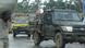 Des soldats congolais circulent en ville dans une voiture. Des soldats congolais circulent en ville dans une voiture.
