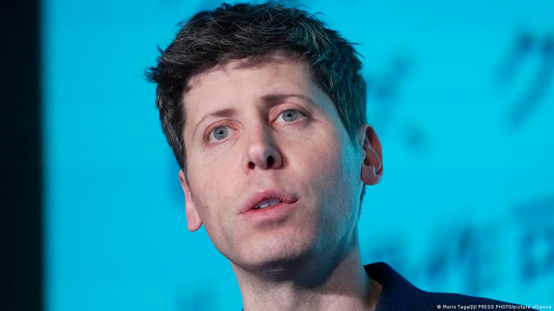 Sam Altman, director de OpenAI, durante un evento en Tokio.