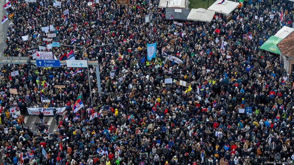 Masovne demonstracije u Kragujevcu