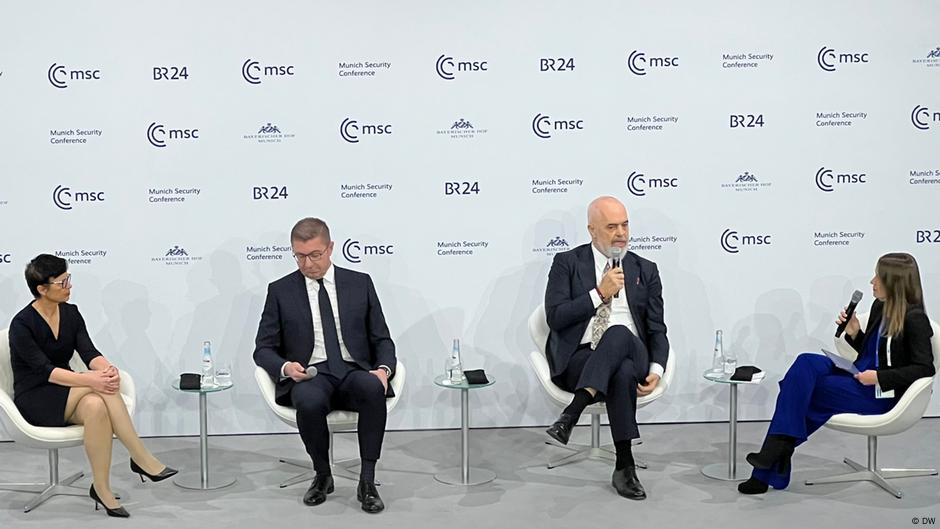 Marta Kos, Hristijan Mickoski, Edi Rama, Majda Ruge (s leva na desno)