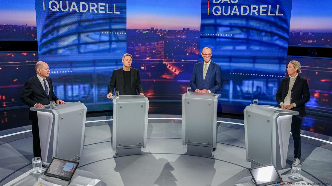 Debat televiziv "Katërsh" me Scholz, Habeck, Merz dhe Weidel për zgjedhjet federale - Kancelari Federal Olaf Scholz (SPD), Robert Habeck (Aleanca 90/Të Gjelbrit), Ministër Federal për Çështjet Ekonomike dhe Mbrojtjen e Klimës, Friedrich Merz, kandidati i CDU/CSU për kancelar dhe Alice Weidel, kryetare e AfD- diskutim mbi fushatën zgjedhore federale në studio. Transmetimi i drejtpërdrejtë në RTL dhe NTV