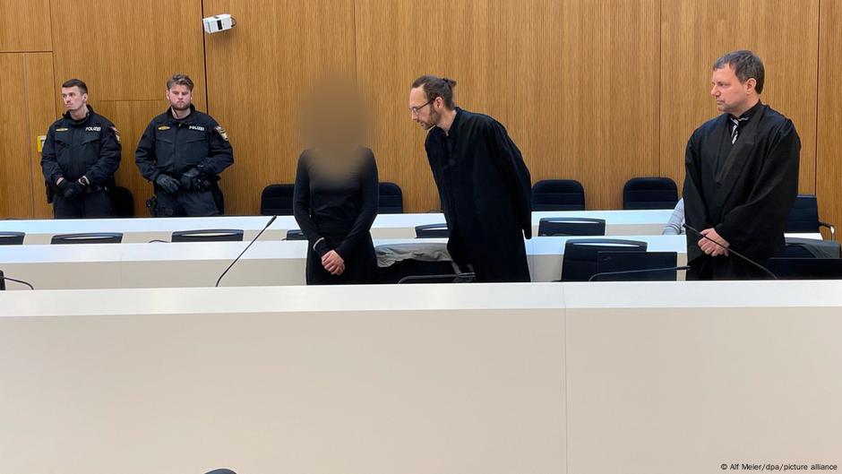 Germany updates: Woman faces 9 years for attacking neo-Nazis  DW  09/09/2025