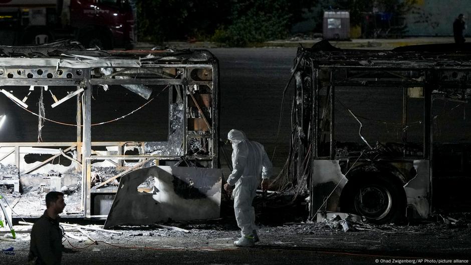 Autobusi u Bat Jamu u kojima su eksplodirale tempirane bombe