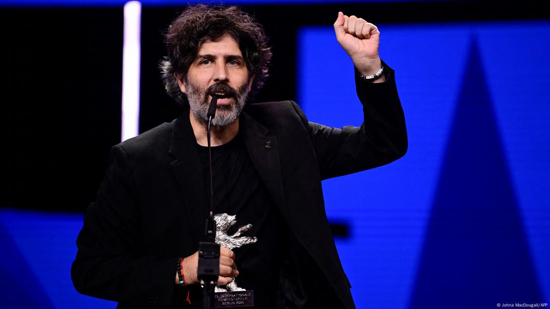 El argentino Iván Fund recibiendo el Premio del Jurado por 'El mensaje". El argentino Iván Fund recibiendo el Premio del Jurado por 'El mensaje".