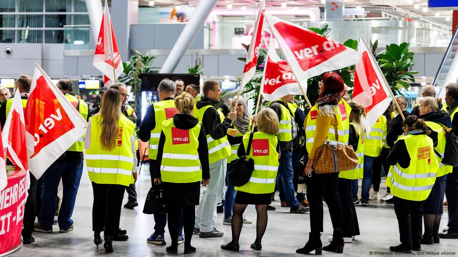 Protest zaposlenih u na aerodromu u Diseldorfu