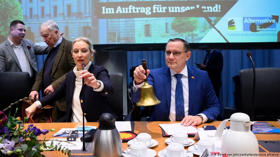 Verfassungsschutz: AfD ist gesichert rechtsextremistisch
