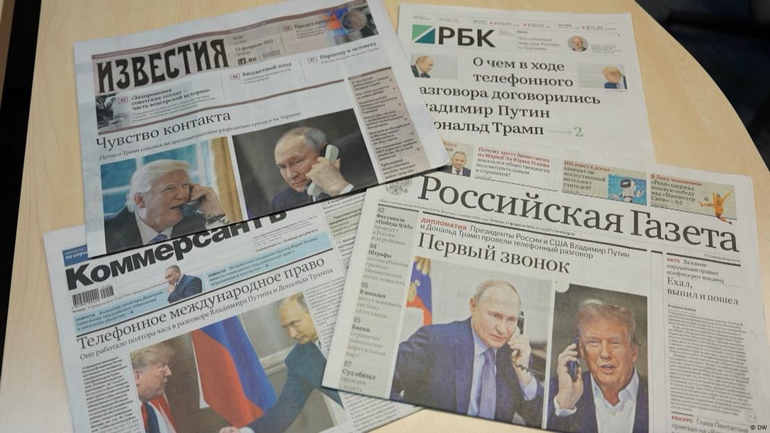 Portadas de diarios rusos con fotos de Putin y Trump.