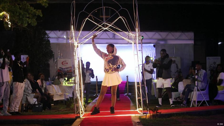 Chris Ngalu's vision for the future of fashion is slow – DW – 03/19/2025