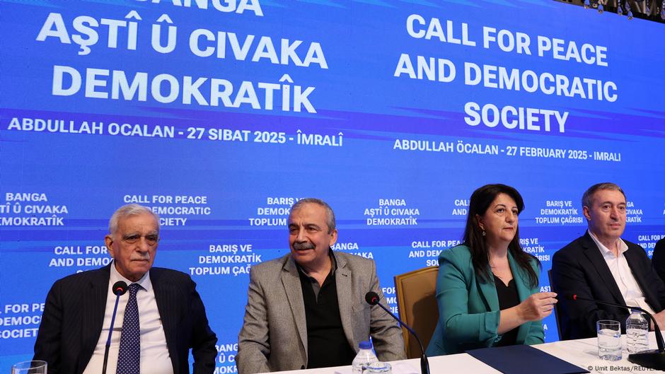 Pro-kurska stranka DEM na konferenciji za štampu 27.02.2025. u Istanbulu