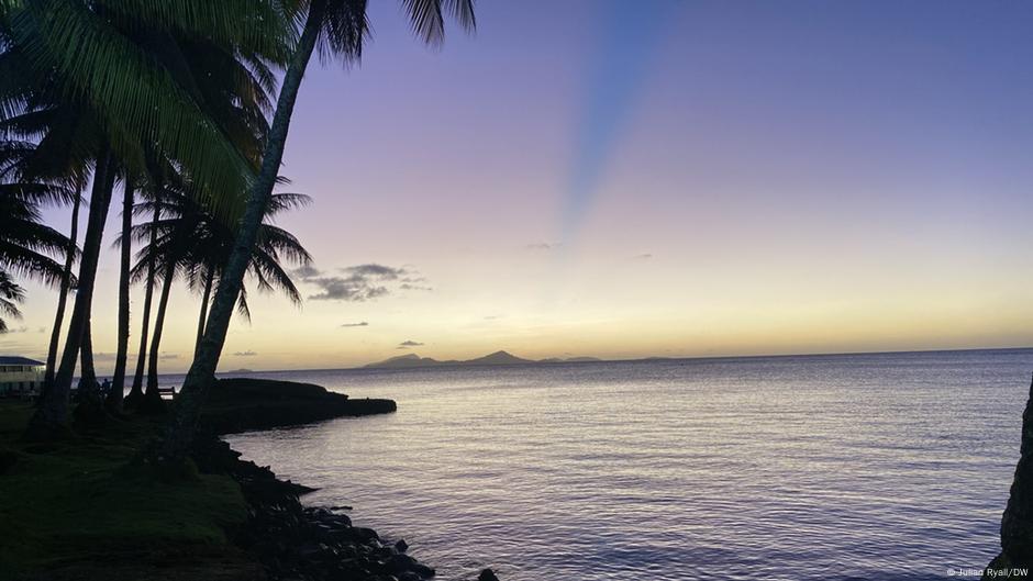 Micronesia: Activists push for Chuuk islands' independence – DW – 03/01 ...