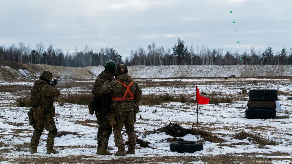 Ukraine set to update army structure – DW – 05/17/2025