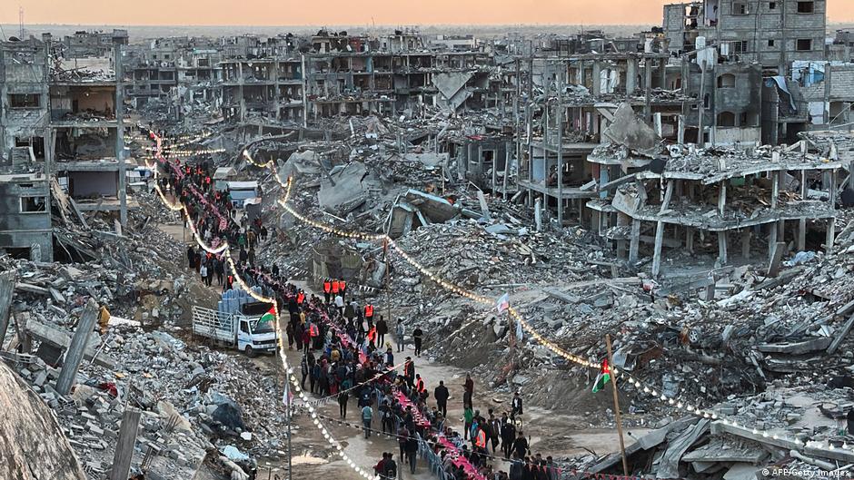 تزامناً مع القمة العربية إسرائيل تزيد الضغط على حماس