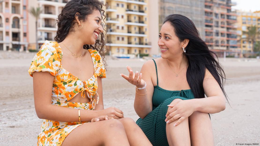 Las diferencias de comunicación entre géneros estuvieron más relacionadas con dinámicas de poder y expectativas culturales que con características inherentes, según confirmaron múltiples estudios psicológicos.