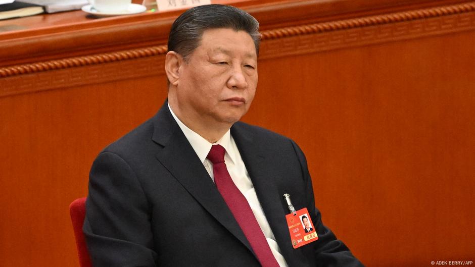 客座评论：2025中国两会，垃圾时间还是政策创新？