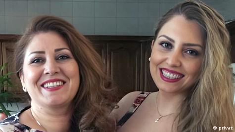 تصویری از مینو مجیدی (چپ) که به دست نیروهای امنیتی در ایران کشته شد و دختر دادخواهش مهسا پیرایی