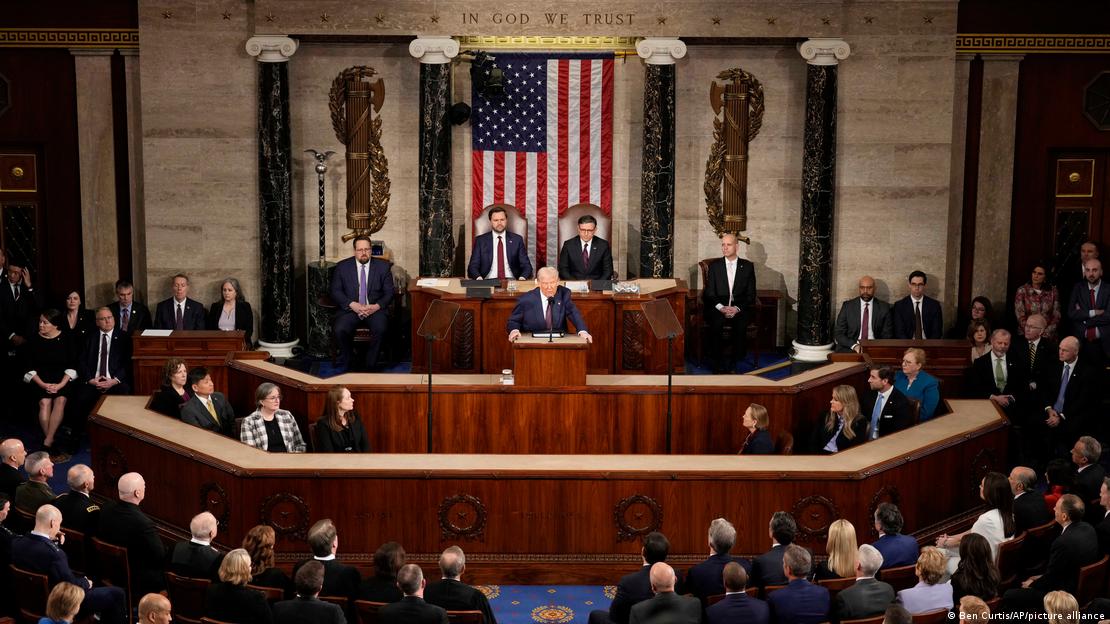 Başkan Donald Trump, ABD Kongresi'nde konuşma yaparken görünüyor 