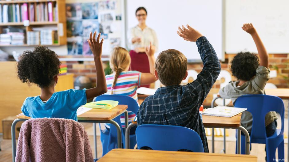 Classroom brain training: How it helps and hinders learning – DW – 07/14/2025