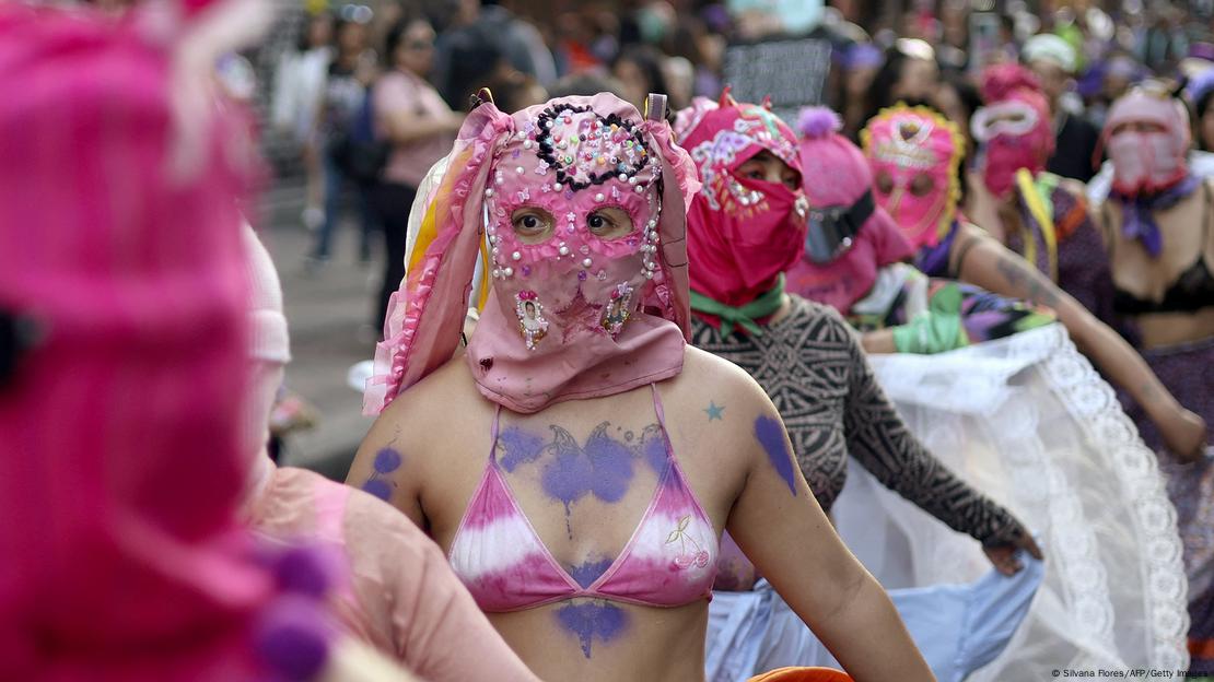 Más de 200.000 mujeres asistieron a la marcha del 8M en Ciudad de México, según cifras del gobierno de la capital mexicana.