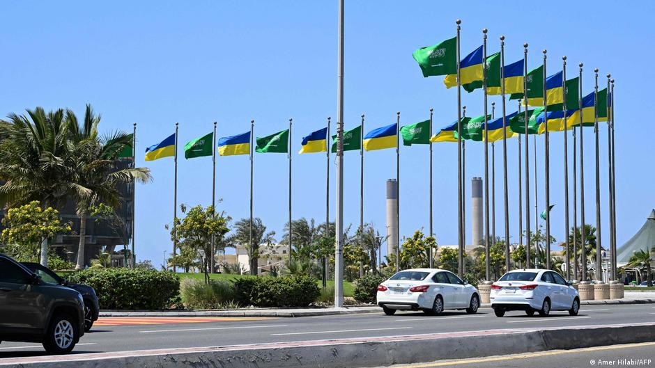 Saudi Arabia rebrands as mediator for global crises DW 03/10/2025