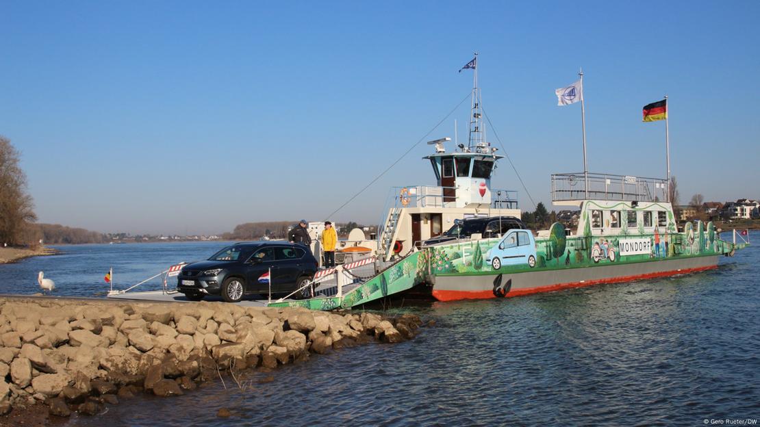 Balsa de carros Mondorf, no rio Reno.
