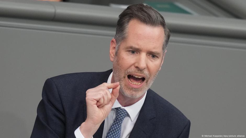 Los liberales alemanes eligen a Christian Dürr como líder – DW – 16/05/2025