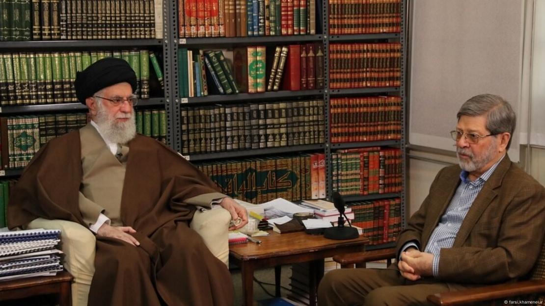علیرضا مرندی در کنار علی خامنهای علیرضا مرندی در کنار علی خامنهای