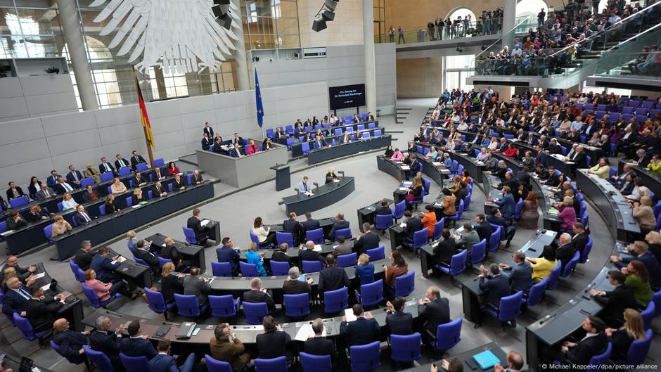 Bundestag, plenarna sala