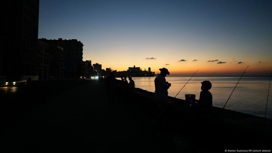 Cuba faces nationwide blackout for second night in a row – DW – 03/16/2025