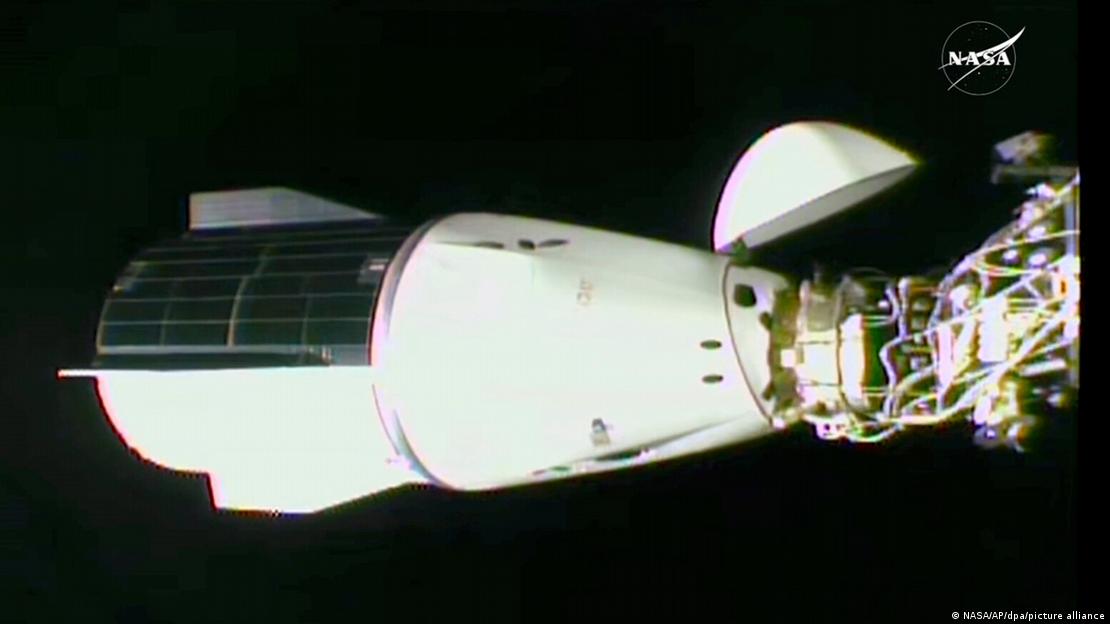 Imagem mostra cápsula da Dragon, aeronave da empresa SpaceX Imagem mostra cápsula da Dragon, aeronave da empresa SpaceX