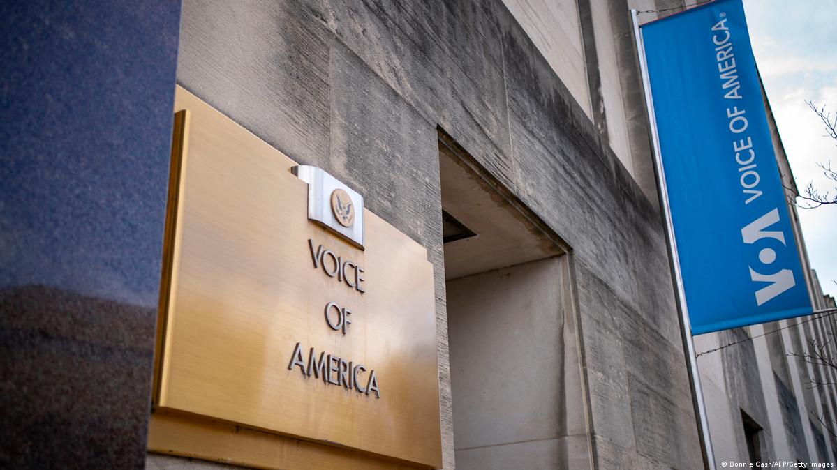 La administración Trump silencia la Voz de América