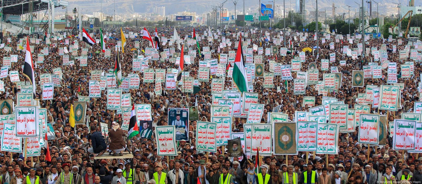 Mass protest in Sana'a, Yemen's capital, against US bombing. (Photo: AFP)