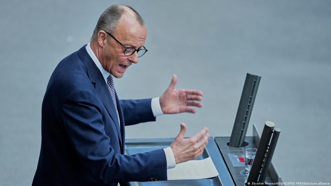 Φρίντριχ Μερτς