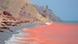 Playa teñida de rojo. Playa teñida de rojo.