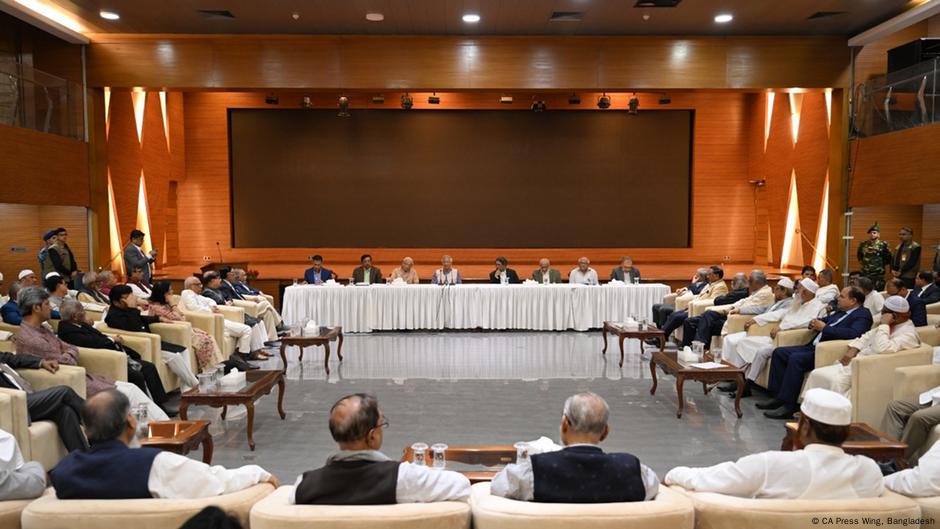 দক্ষিণ এশিয়া: জুলাই সনদের খসড়ায় সংশোধনী আনা হচ্ছে –