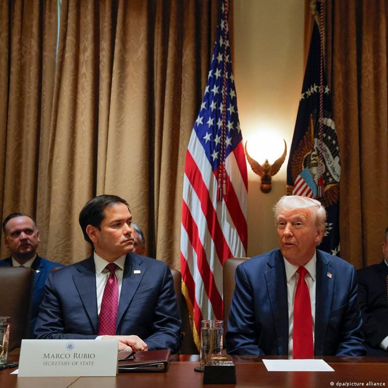 ABD'de bakanların gizli görüşmesi ifşa oldu