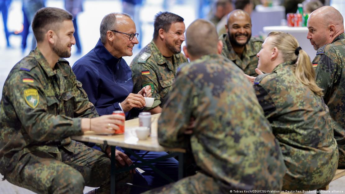 Litauen Rukla 2025 | CDU-Chef Friedrich Merz zu Besuch bei NATO-Truppen der Bundeswehr Litauen Rukla 2025 | CDU-Chef Friedrich Merz zu Besuch bei NATO-Truppen der Bundeswehr