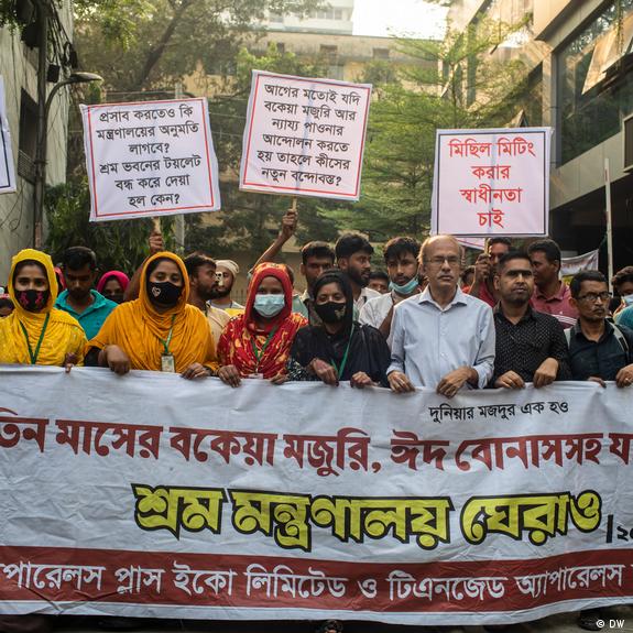 Gozal etuk porno aktrisalar sorish xoroz Bir olomon katta mushukcha kirib keldi